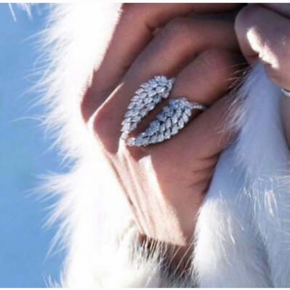 Diamond Angel Wing Ring - Picture 3 of 15